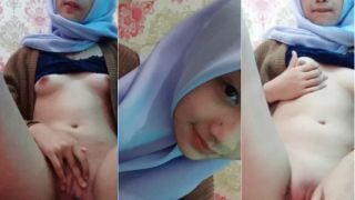 Bocil Hijab Laura Doyan Colmek Pakai Deodoran